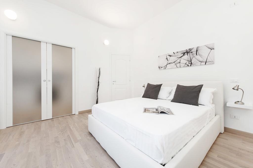 White Flat Colosseo Rome Chambre photo