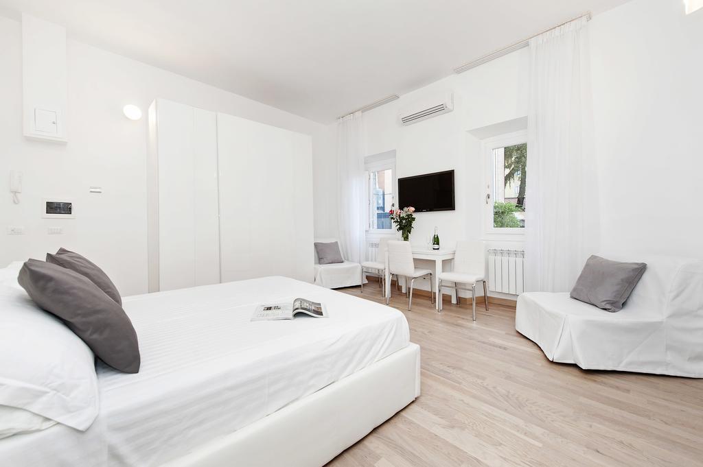 White Flat Colosseo Rome Chambre photo