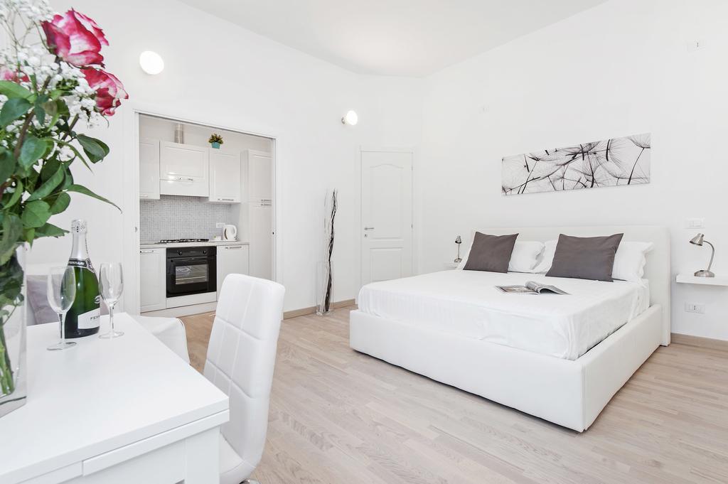 White Flat Colosseo Rome Chambre photo